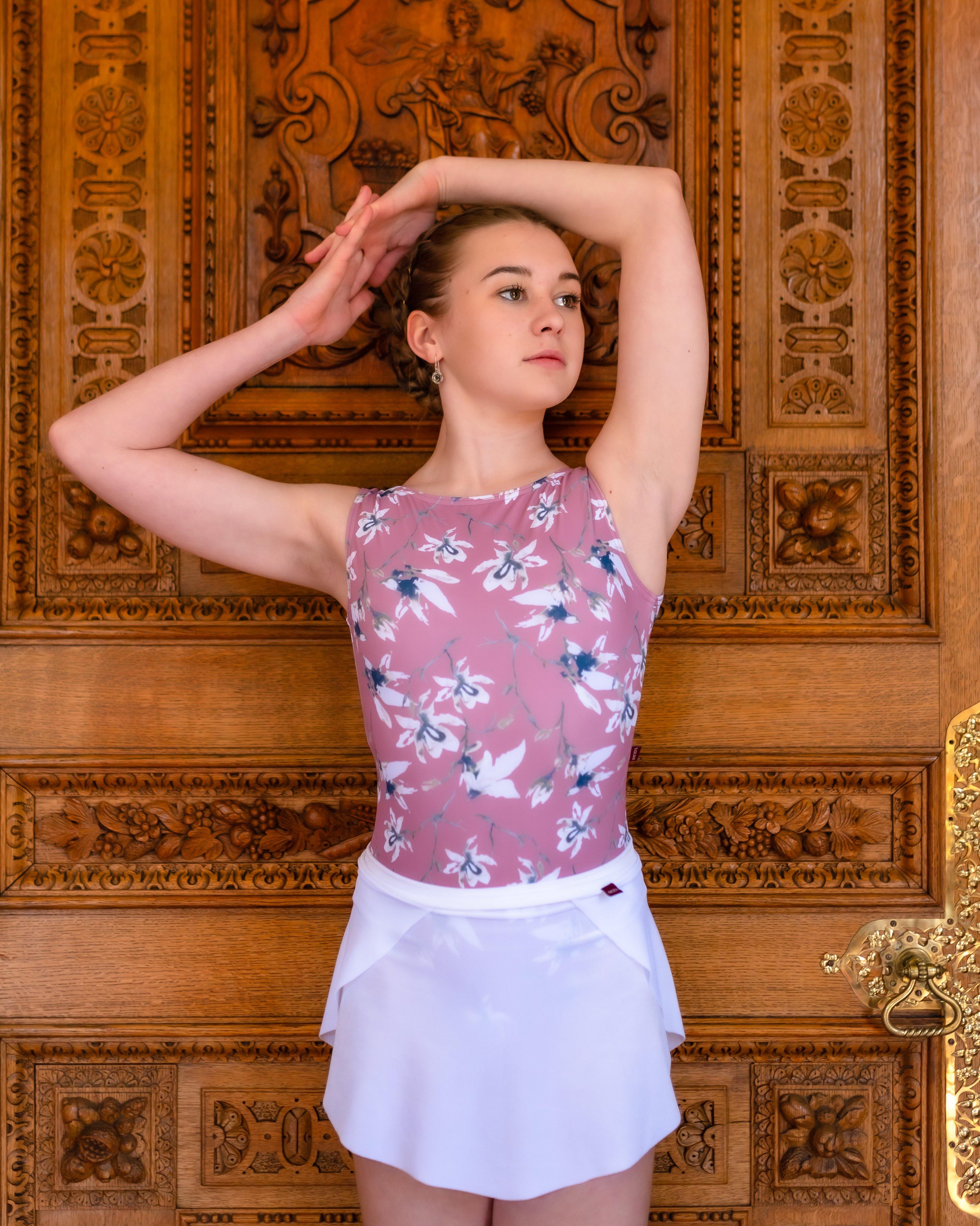 LUISA LOW BACK LEOTARD IN DUSKY PINK FLORAL CHARM PRINT - Moda Dancewear