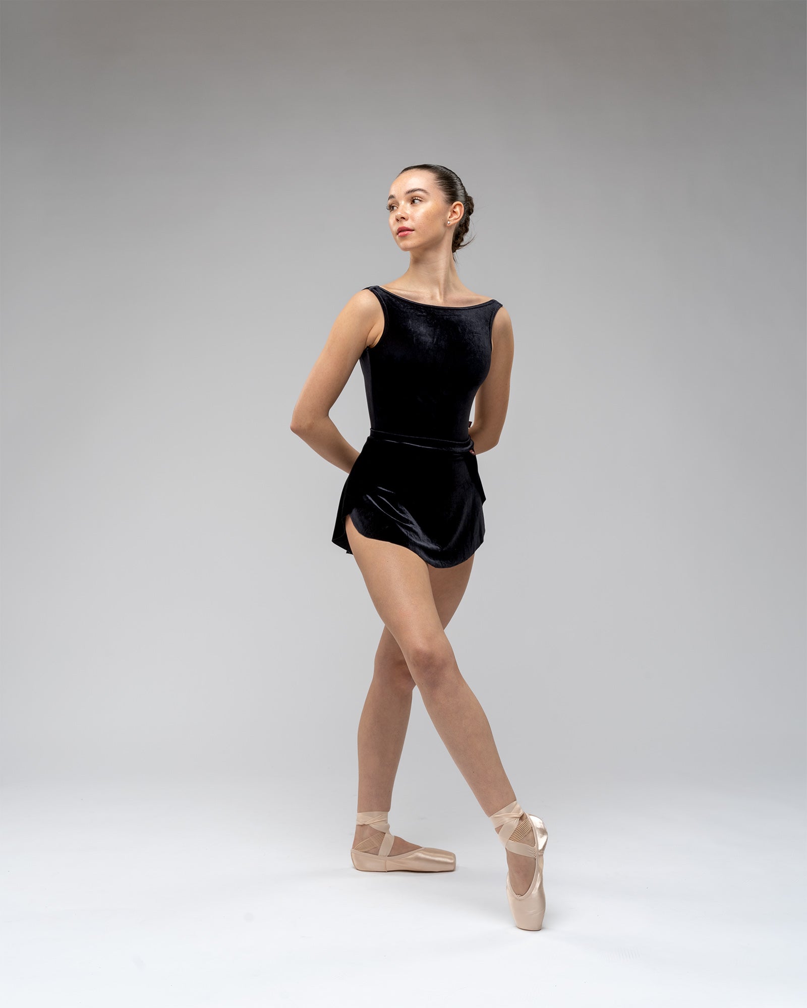 Ballet, dancer, wearing black ladies, sleeveless, velvet, low back leotard